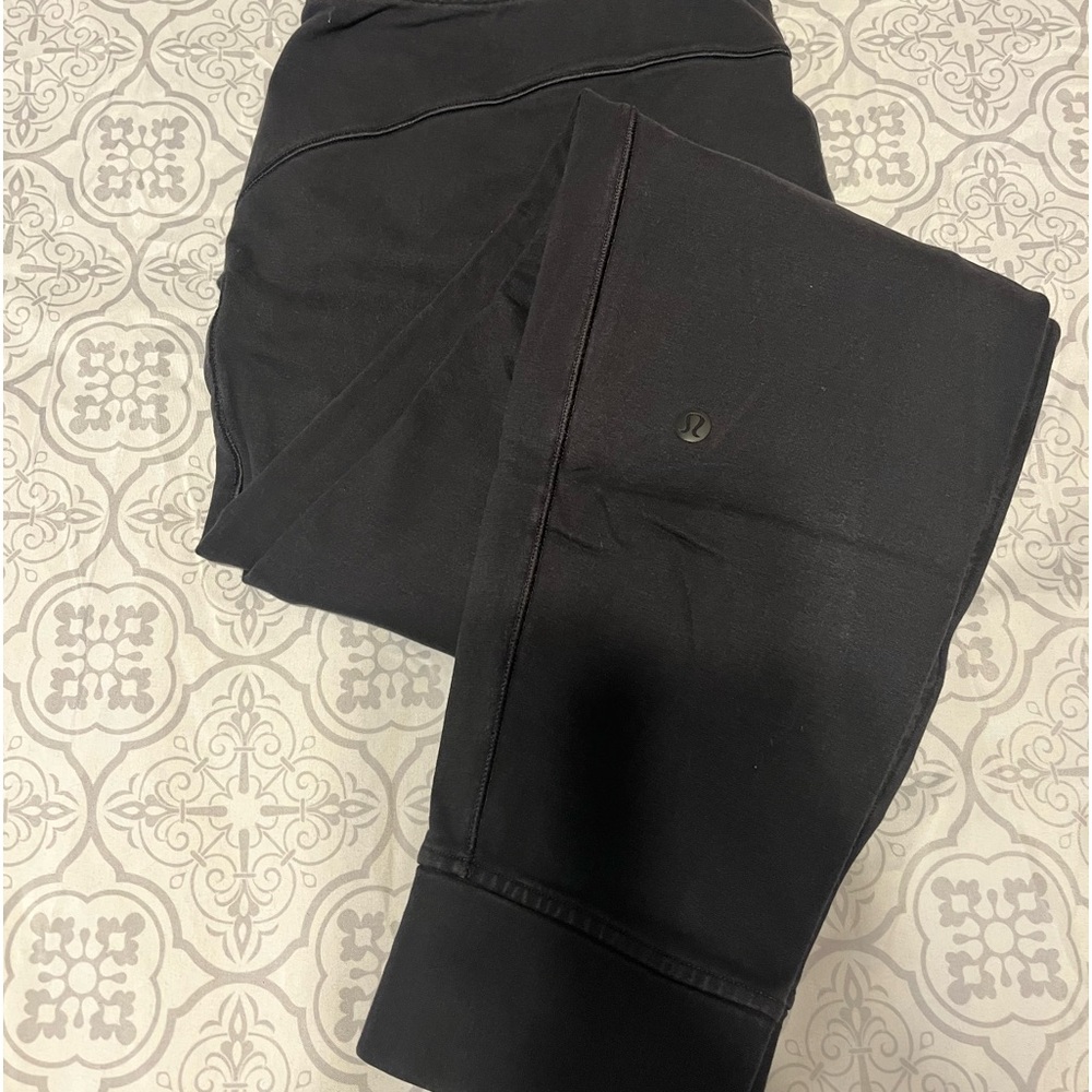 Cuffed Lululemon Sweatpants